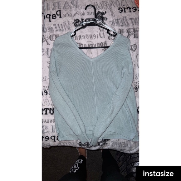 Sweater - Picture 1 of 2